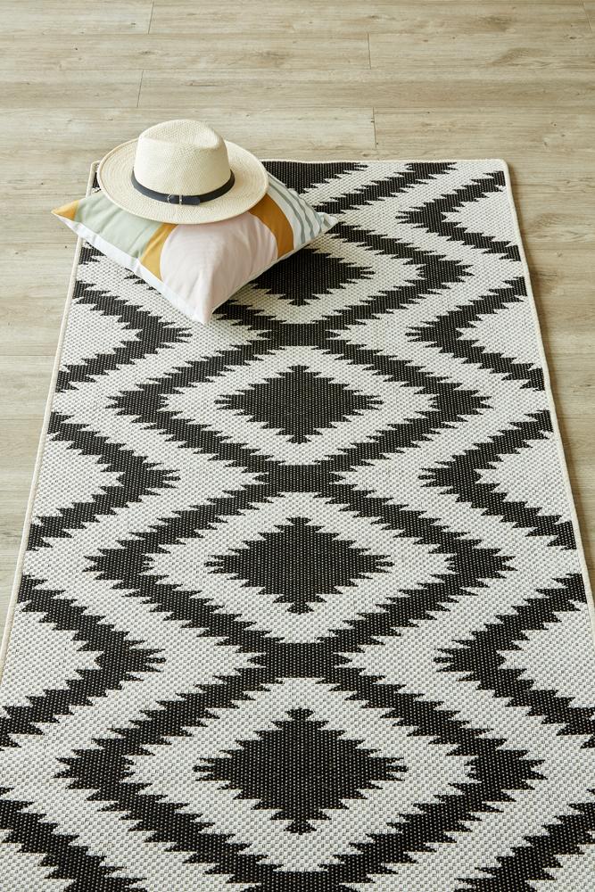 Diamond Black Runner (new stock)